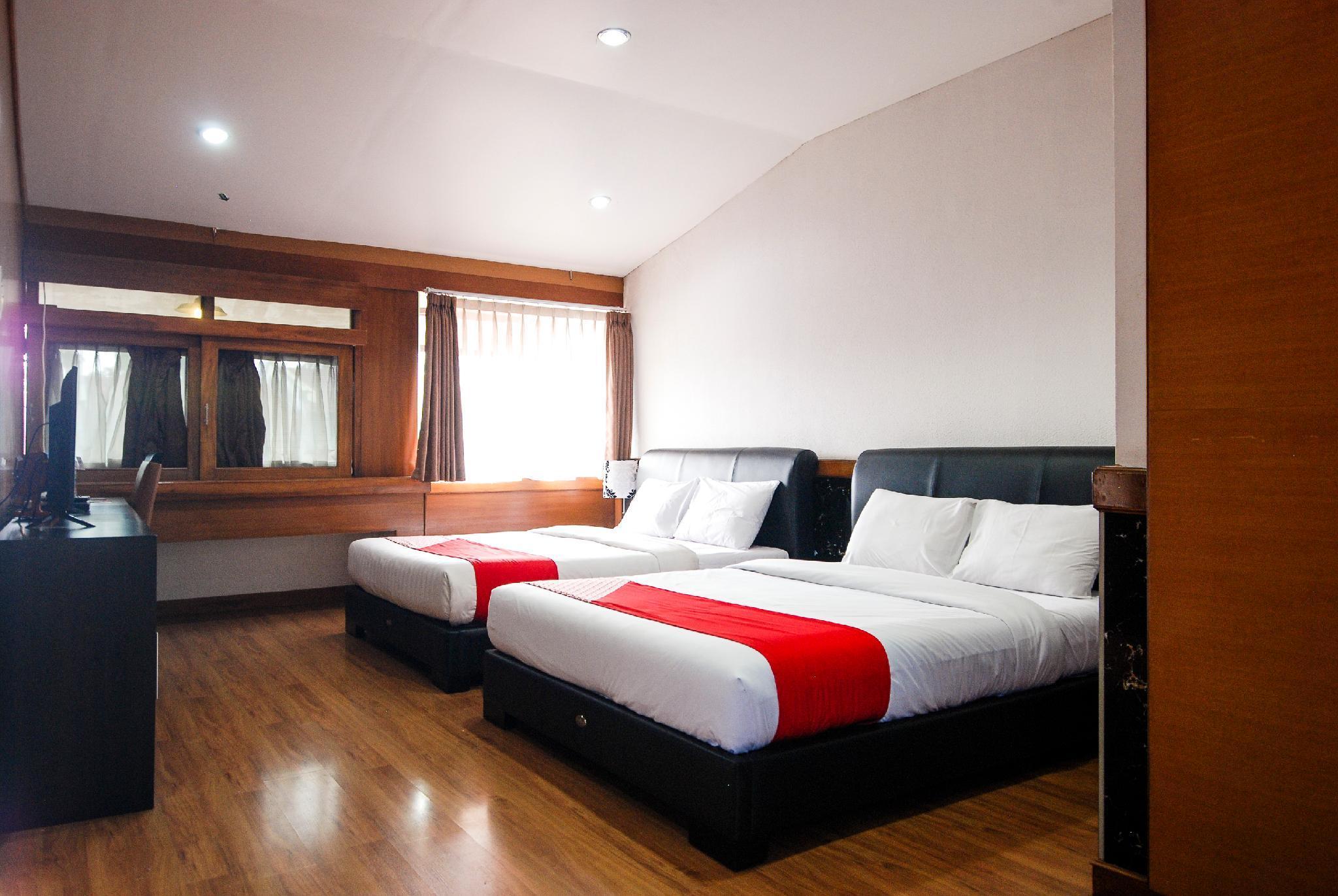 Oyo 229 Hi Quality Hotel Bandung Exterior photo